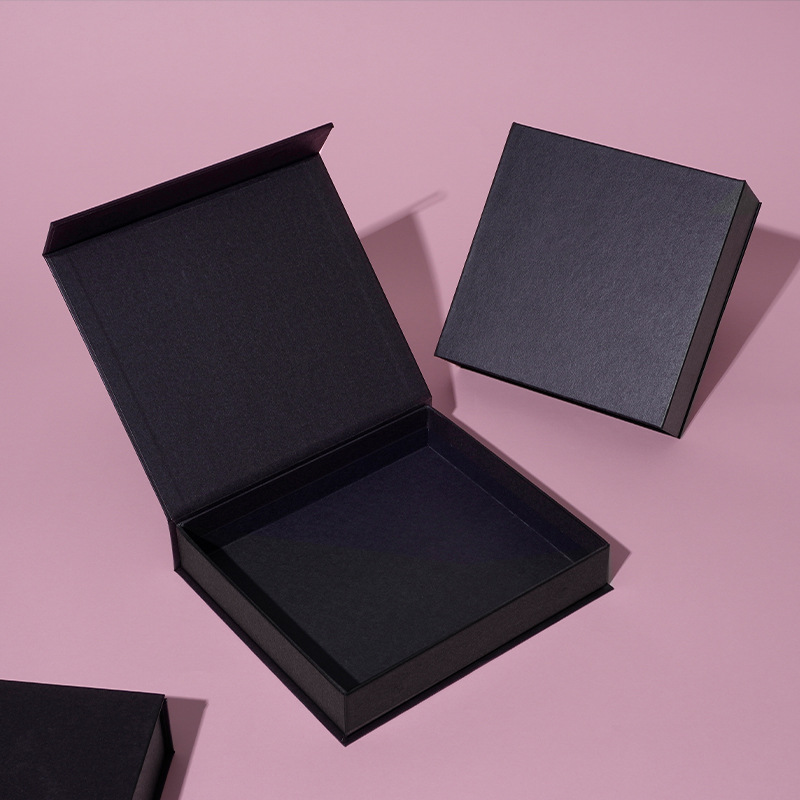 Waterproof Kraft Magnetic Gift Box